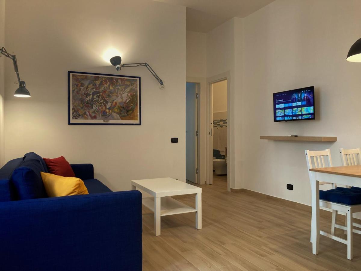 La Casa Blu Nel Cuore Storico Di Napoli Exterior photo