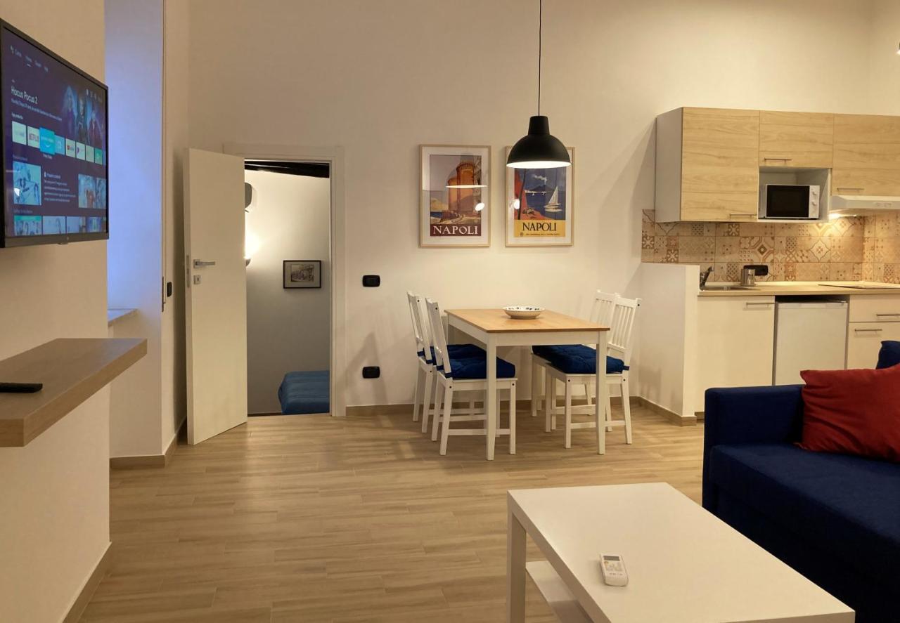 La Casa Blu Nel Cuore Storico Di Napoli Exterior photo